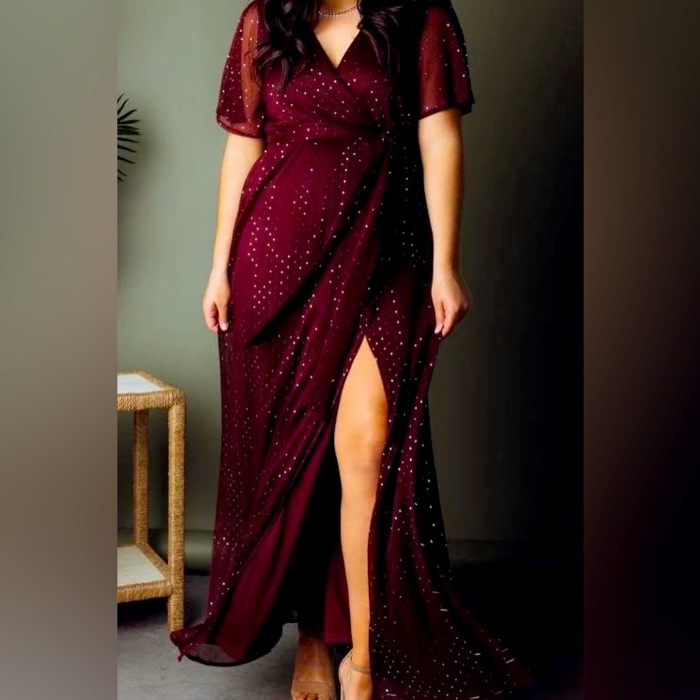 Gorgeous maroon shimmery maxi